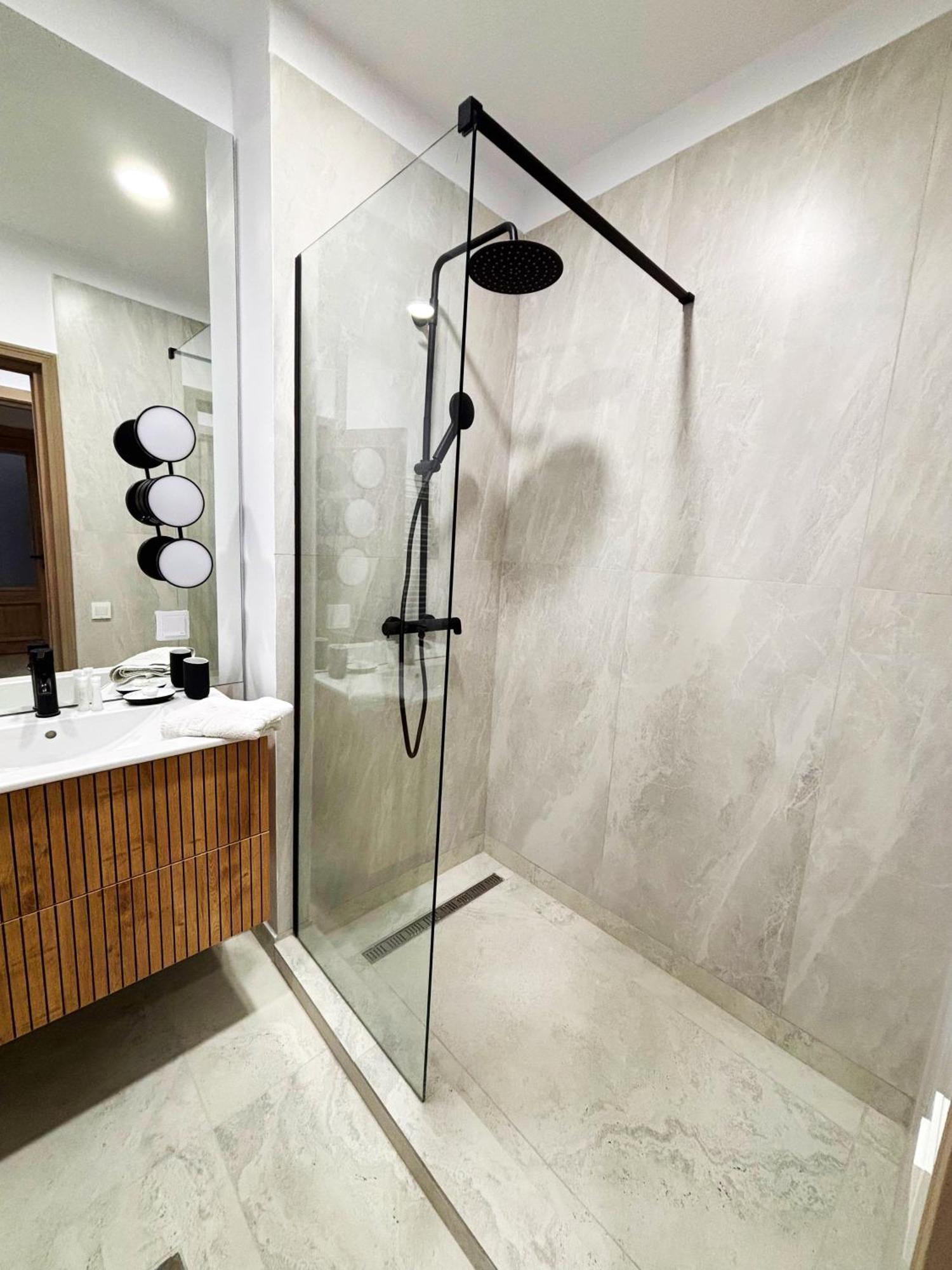 Vila A&B บูคาเรสต์ ภายนอก รูปภาพ