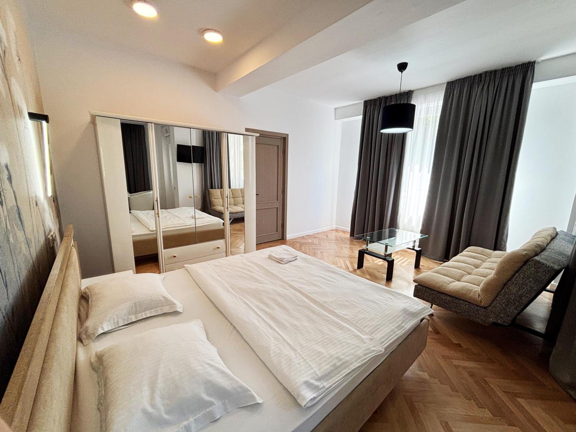 Vila A&B บูคาเรสต์ ภายนอก รูปภาพ