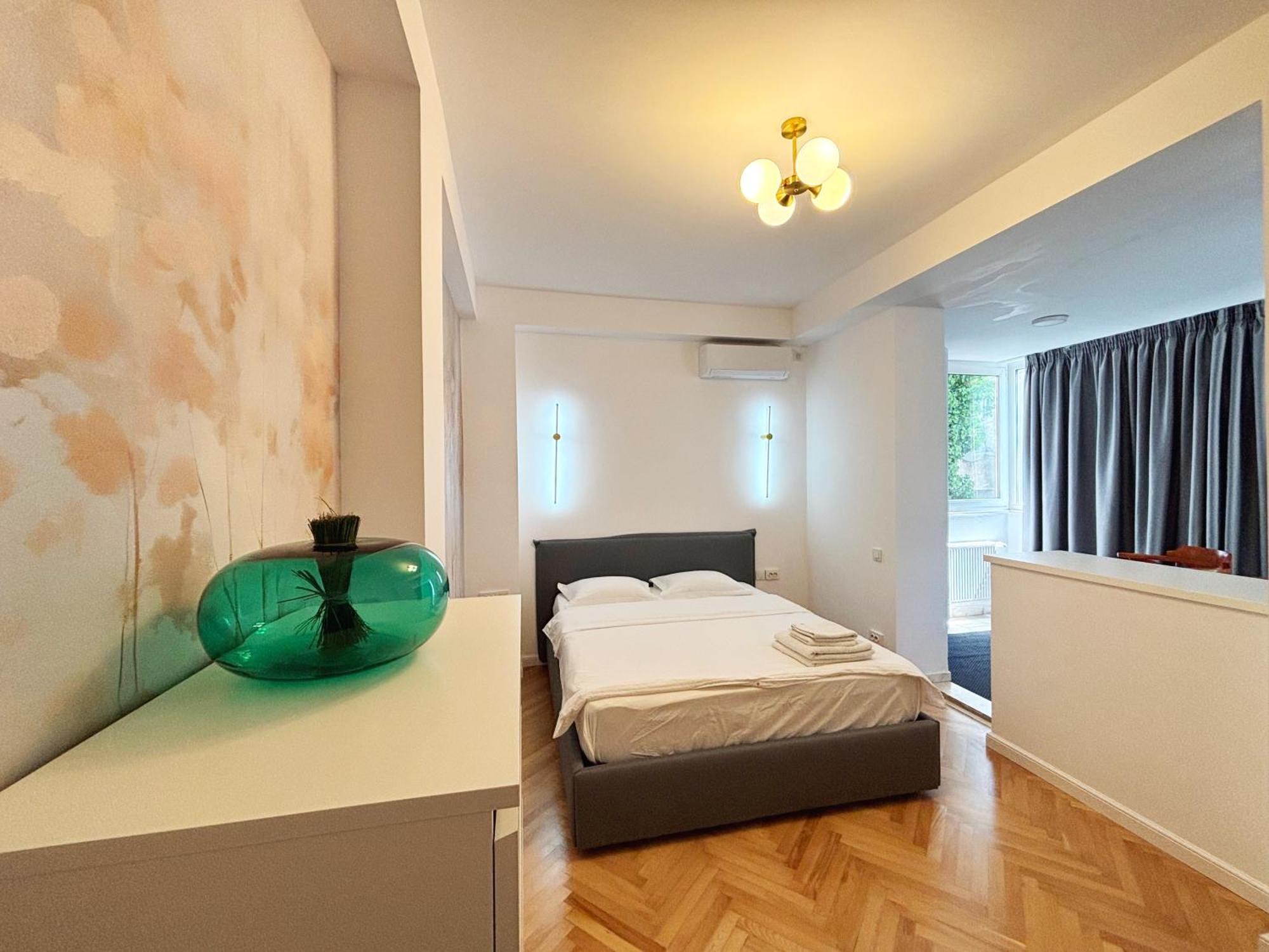 Vila A&B บูคาเรสต์ ภายนอก รูปภาพ